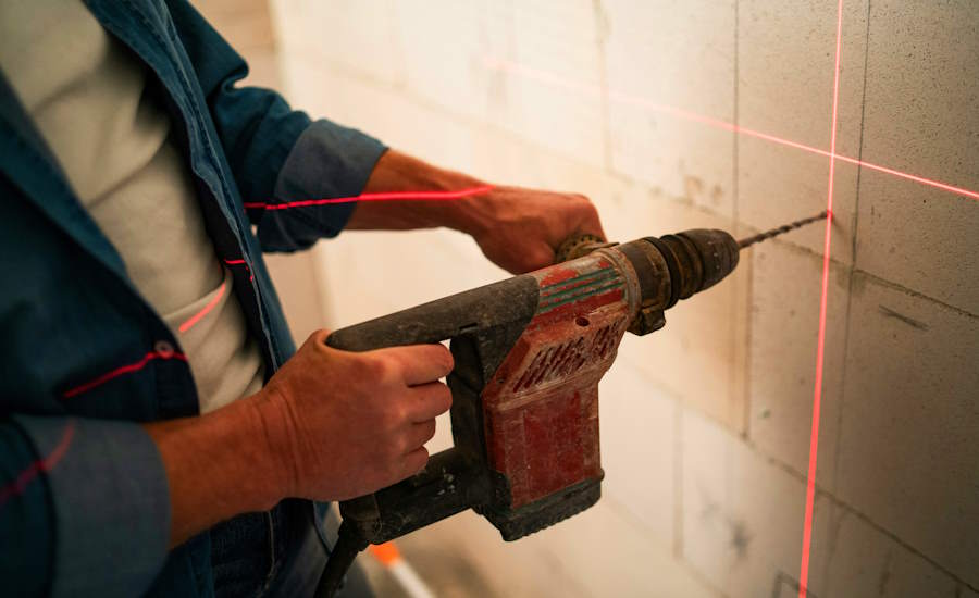 borra hålen rätt med laser kryssmätning som visar vart