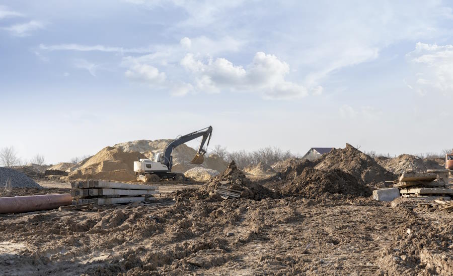 myndigheterna har tagit fram flera olika riktlinjer vad gäller masshantering varav en viktig punkt är att man försöker återanvända eller återvinna materialet först och främst gärna direkt på byggarbetsplatsen om möjligt detta för att undvika kostsamma och onödiga transporter